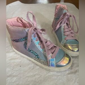 Girls Sparkly Blue and Pink Size 3 High Top Tennis Shoes